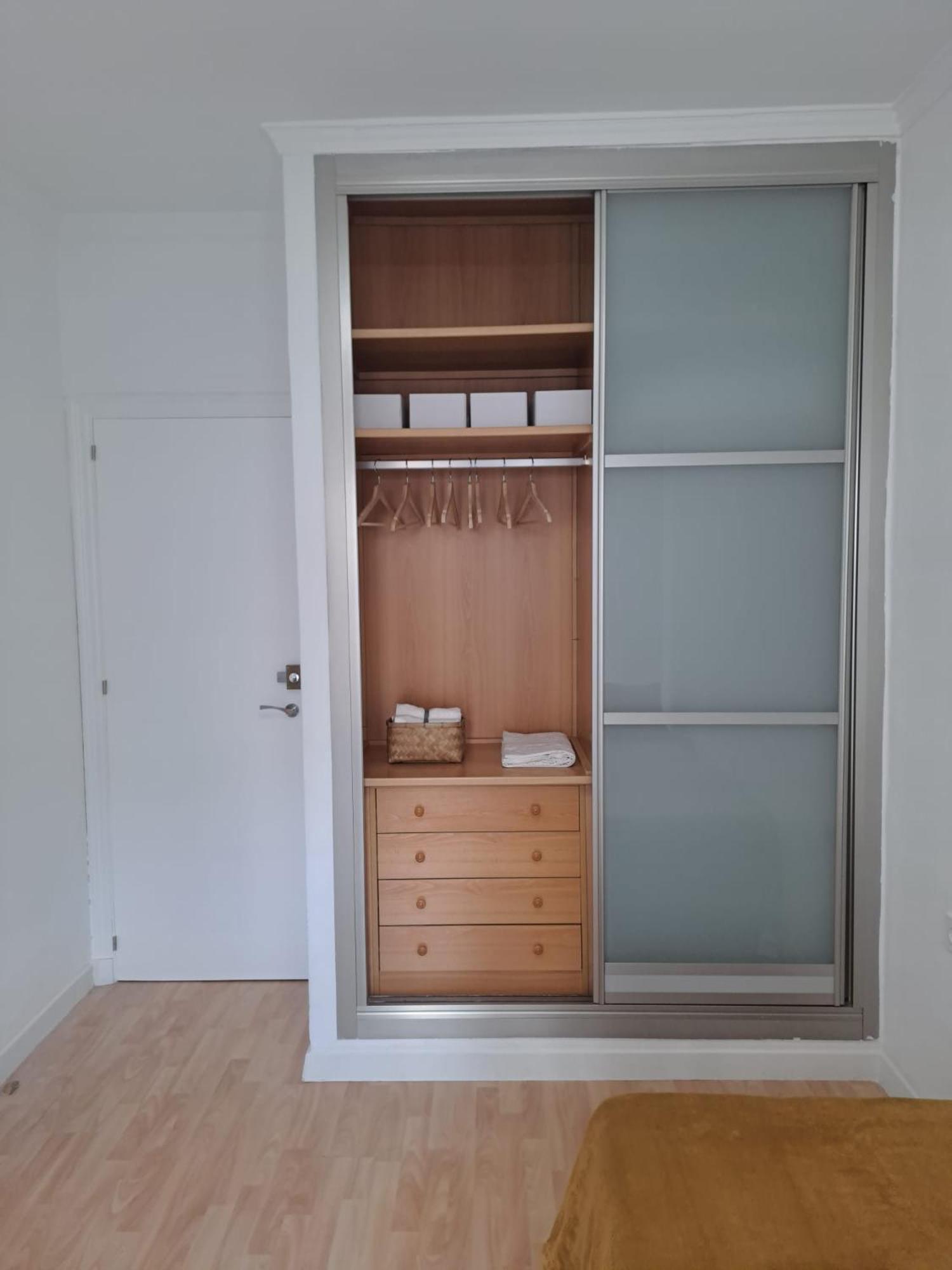 Apartamento Compartido Hab Privadas Playa De La Caleta Cadiz Exterior photo